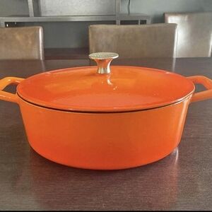like new lagostina orange oval 4.7 LITRE